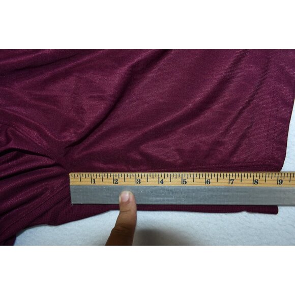 Under Armour Mens Shorts Size XXL Maroon Running Athletic Workout Pockets -Flaws - Picture 10 of 10